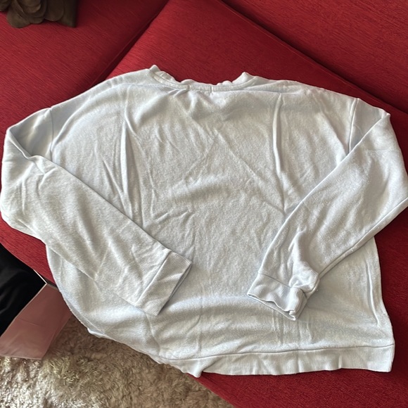 Light blue crew neck from Forever 21 - Picture 3 of 3